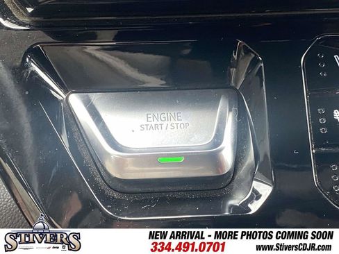 Used 2024 GMC Sierra 1500 AT4 w/ AT4 Preferred Package AWD/4WD image 29