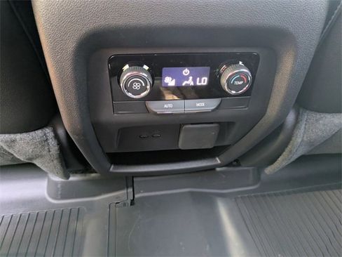 New 2026 Chevrolet Traverse Z71 w/ Enhanced Driving Package image 30