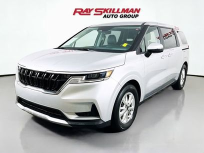 Used 2023 Kia Carnival LX