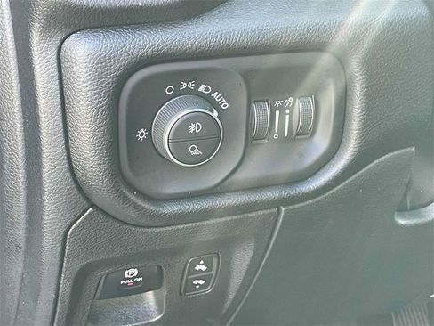Used 2025 RAM 1500 Laramie image 18