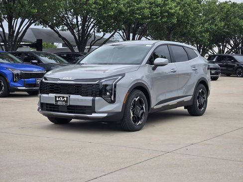 New 2026 Kia Sportage EX FWD image 2