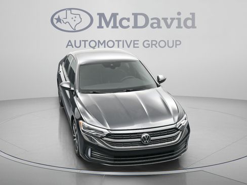 Used 2024 Volkswagen Jetta Sport FWD image 37