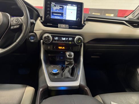 Certified 2020 Toyota RAV4 Limited AWD/4WD image 20