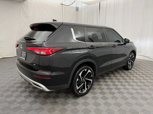 Used 2022 Mitsubishi Outlander SE FWD image 5