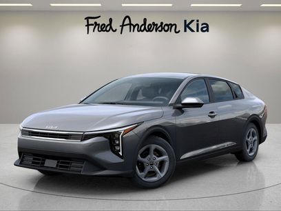 New 2025 Kia K4 LXS