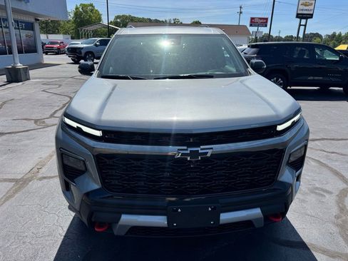 New 2026 Chevrolet Traverse Z71 w/ Driver Confidence Package AWD/4WD image 16