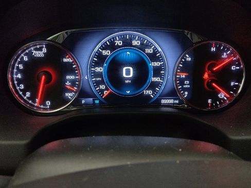Used 2019 GMC Acadia Denali w/ Technology Package FWD image 23
