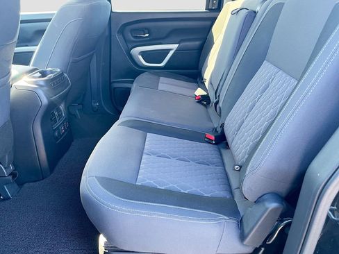 Used 2024 Nissan Titan SV w/ SV Convenience Package image 23
