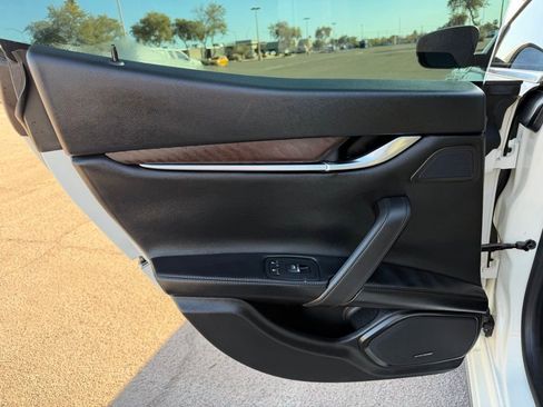 Used 2018 Maserati Ghibli S image 24