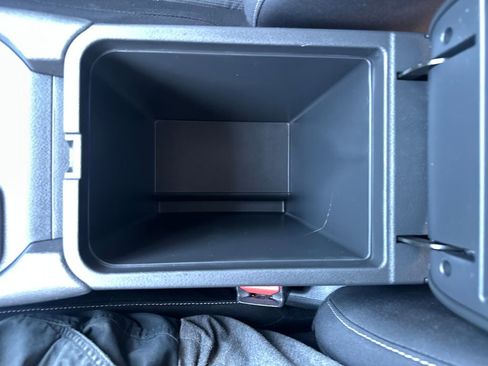 Used 2020 Nissan Sentra SV w/ Electronics Package FWD image 16
