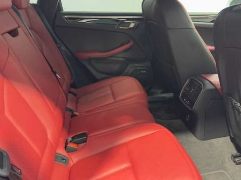 Used 2020 Porsche Macan S AWD/4WD image 14