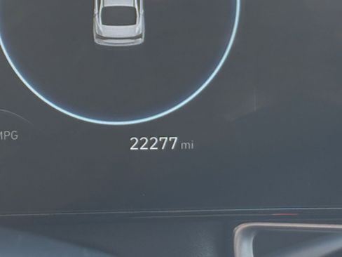 Used 2025 Hyundai Elantra SEL FWD image 47