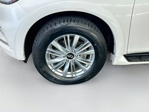 Used 2024 INFINITI QX80 Luxe AWD/4WD image 11