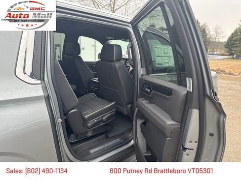 New 2026 GMC Yukon XL Elevation AWD/4WD image 8