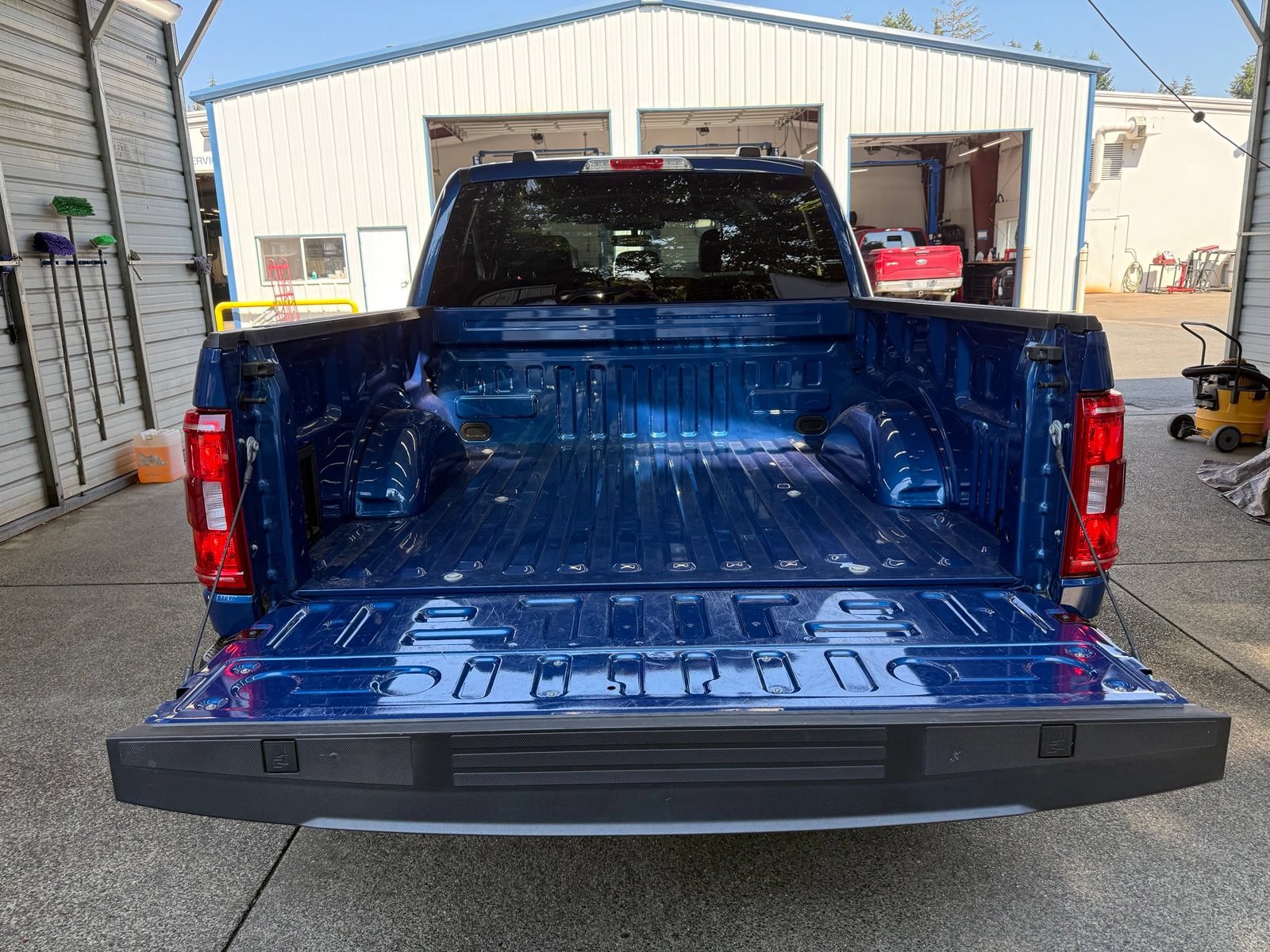 Used 2023 Ford F150 XLT w/ Equipment Group 302A High AWD/4WD image 7