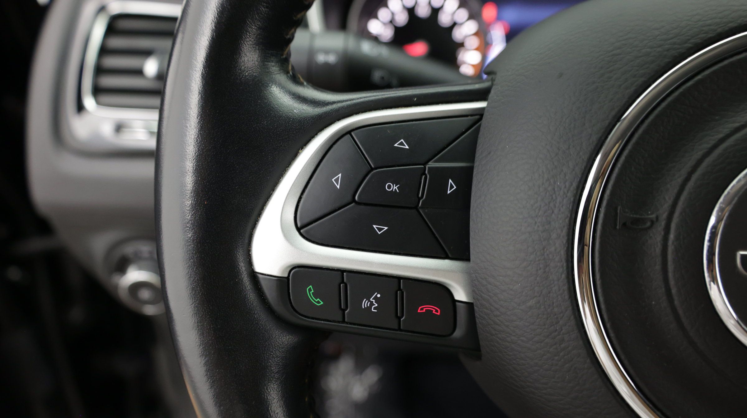 Used 2020 Jeep Compass Limited FWD image 26