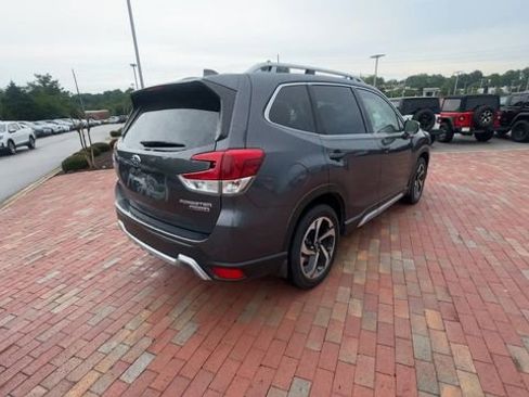 Used 2023 Subaru Forester Touring AWD/4WD image 2