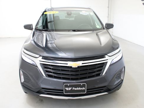 Used 2023 Chevrolet Equinox LT image 2
