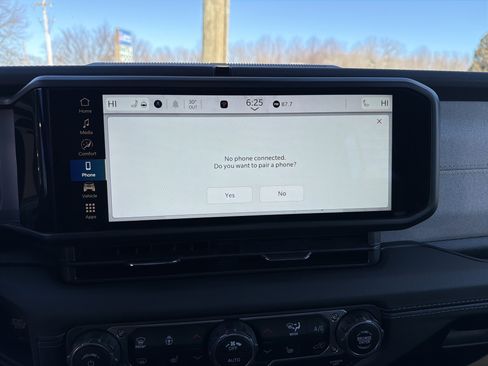 Certified 2025 Jeep Wrangler Sahara image 22