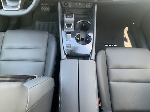 New 2026 Nissan Rogue SV FWD image 15