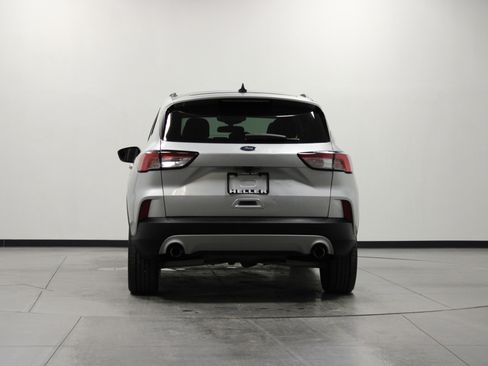 Used 2020 Ford Escape SE Sport image 4