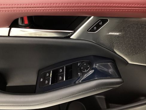 Used 2019 MAZDA MAZDA3 Hatchback w/ Premium Package image 37