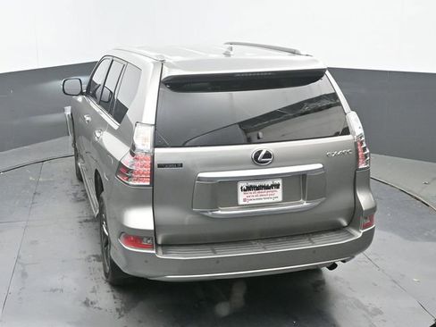 Used 2023 Lexus GX 460 Premium w/ Premium Package image 15