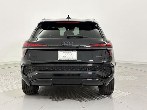 New 2026 Audi Q3 quattro 2.0T AWD/4WD image 10