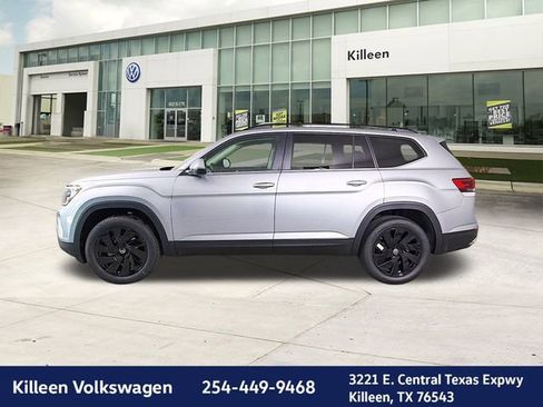 New 2026 Volkswagen Atlas SE image 4