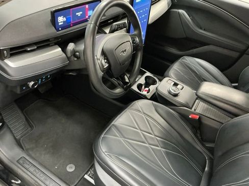 Used 2022 Ford Mustang Mach-E Select image 14