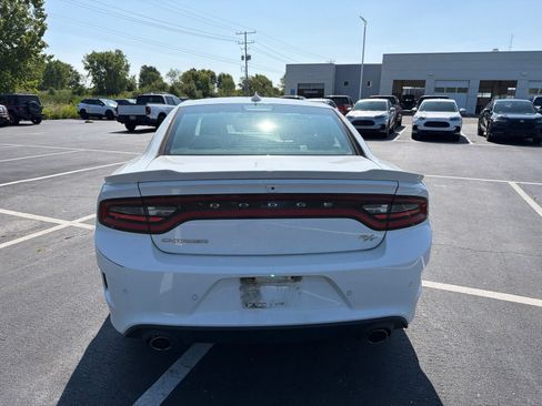 Used 2019 Dodge Charger R/T RWD image 5
