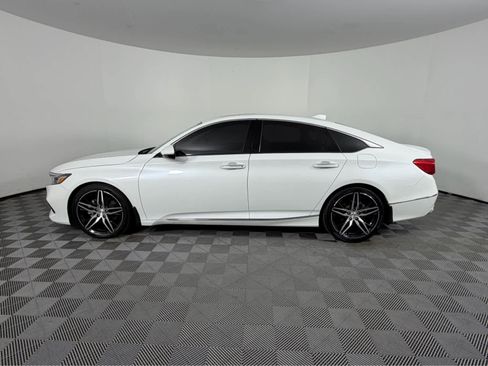 Used 2021 Honda Accord Touring image 6