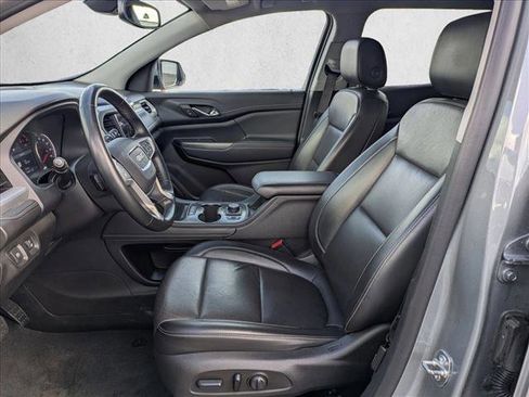 Used 2023 GMC Acadia SLT image 15