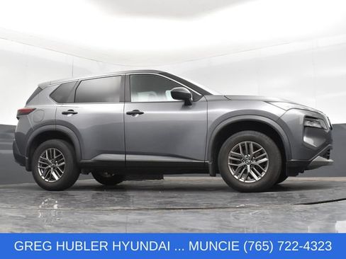 Used 2023 Nissan Rogue S AWD/4WD image 19