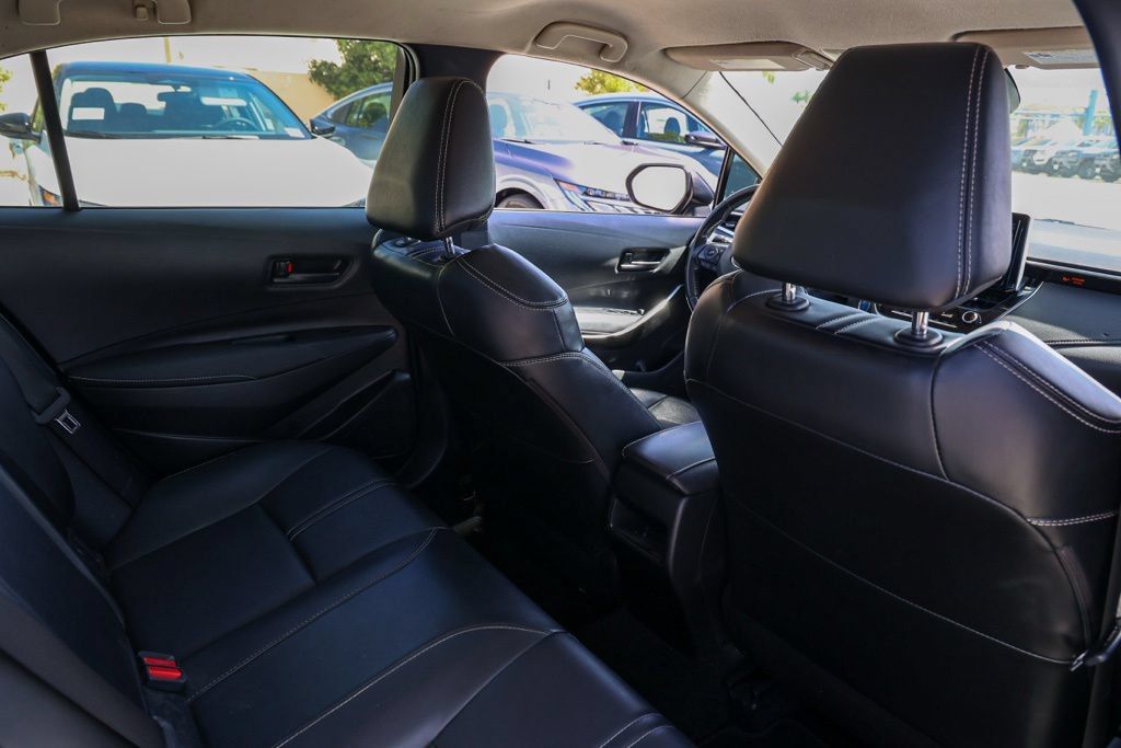 Used 2022 Toyota Corolla LE w/ Premium Interior Package FWD image 17