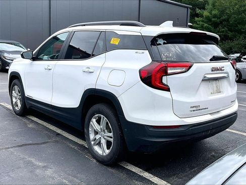 Used 2023 GMC Terrain SLE w/ Driver Convenience Package AWD/4WD image 6