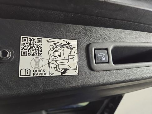 Used 2024 Toyota Sienna Platinum image 35