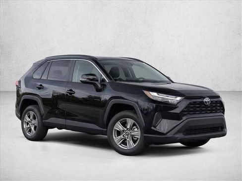 Used 2024 Toyota RAV4 XLE w/ Convenience Package FWD image 3