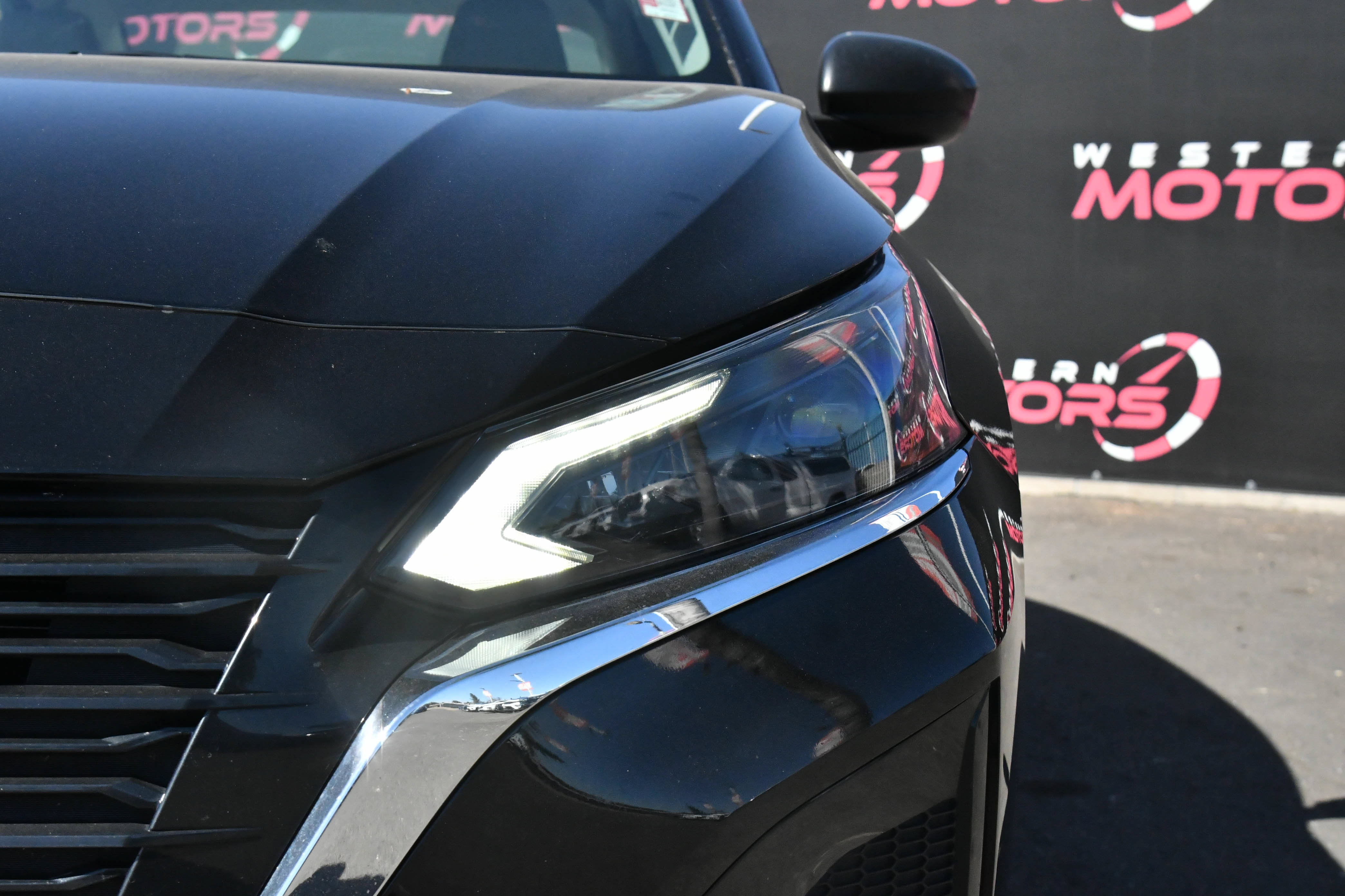 Used 2025 Nissan Altima 2.5 SV FWD image 11
