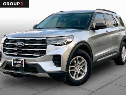 Used 2025 Ford Explorer Active