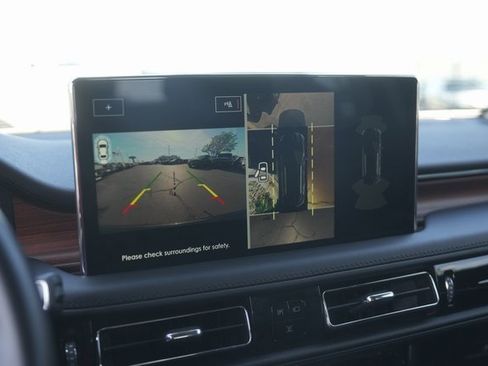 Used 2022 Lincoln Nautilus Reserve image 27