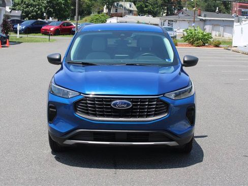 Used 2023 Ford Escape Active AWD/4WD image 3