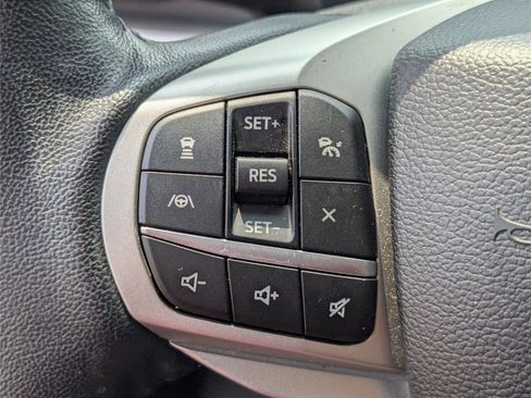 Used 2022 Ford Explorer XLT w/ Equipment Group 202A RWD image 20