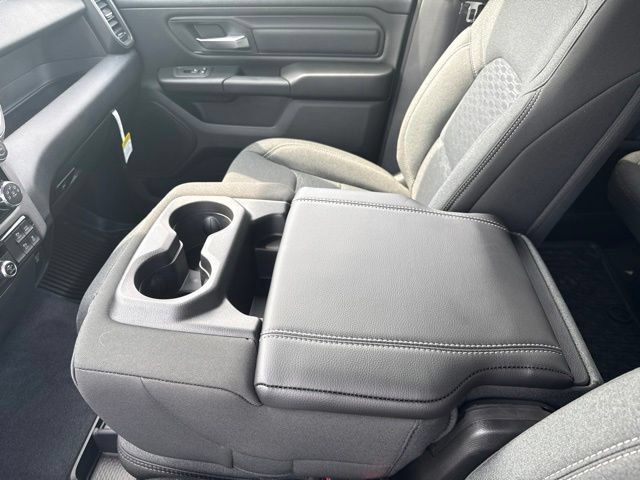 New 2026 RAM 1500 Warlock AWD/4WD image 31