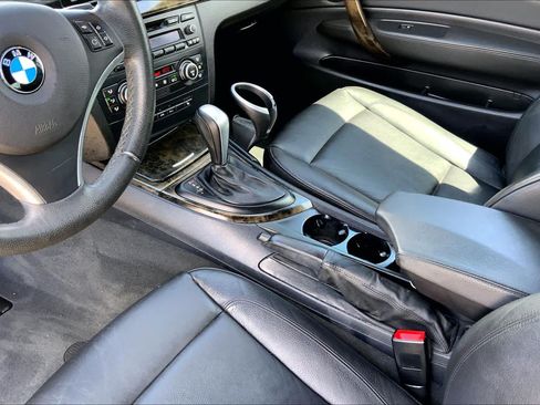 Used 2009 BMW 135i Convertible RWD image 13