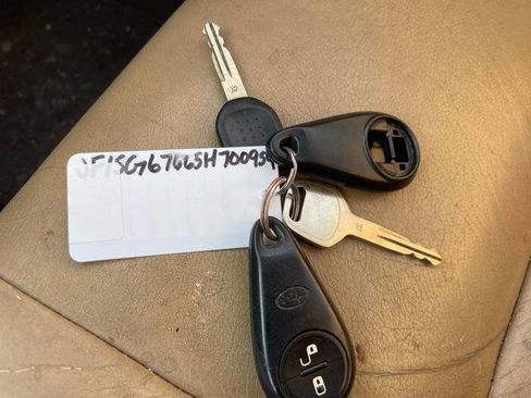 Used 2005 Subaru Forester 2.5XS L.L. Bean image 43