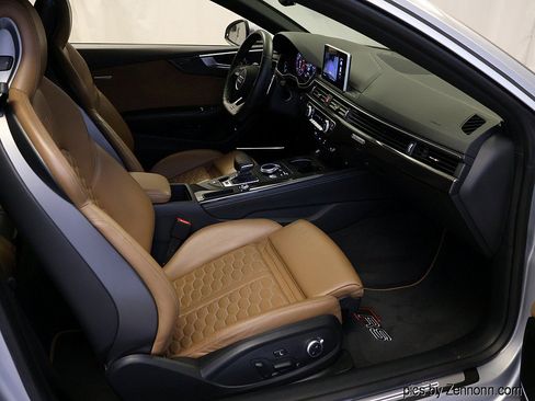 Used 2019 Audi RS 5 AWD/4WD image 32