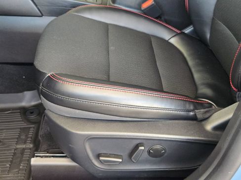 Used 2025 Ford Escape ST-Line Select AWD/4WD image 13