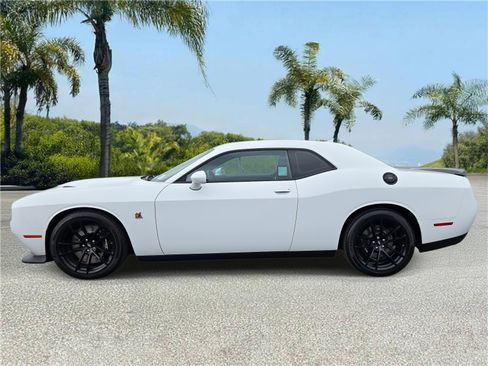 Certified 2022 Dodge Challenger R/T Scat Pack w/ Dynamics Package image 2