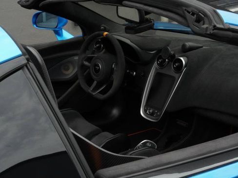 Used 2020 McLaren 600LT Spider RWD image 60